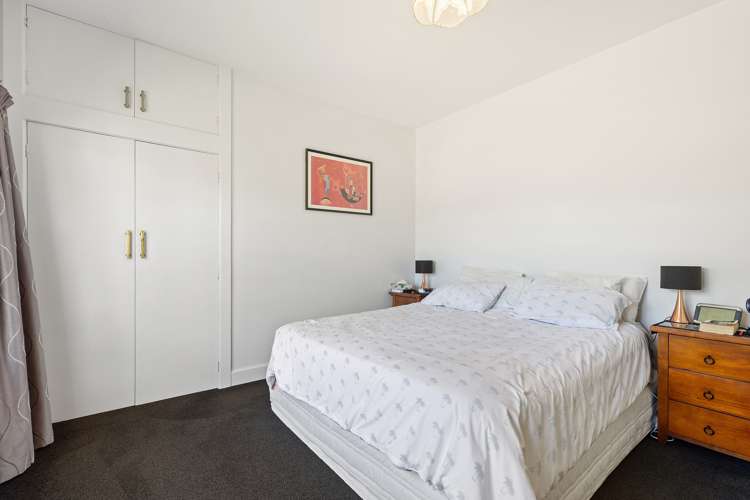 188 Gayhurst Road Dallington_16