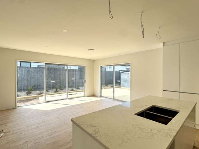 6 Tipu Crescent Milldale_2