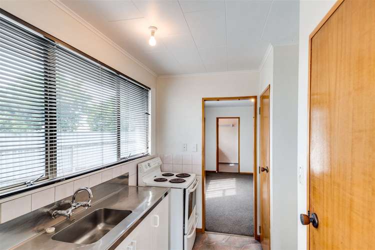 64 Columbus Crescent Flaxmere_7