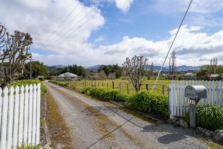 121 Chester Road Carterton_23