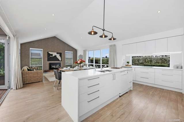 1 Lydiard Place Beachlands_4