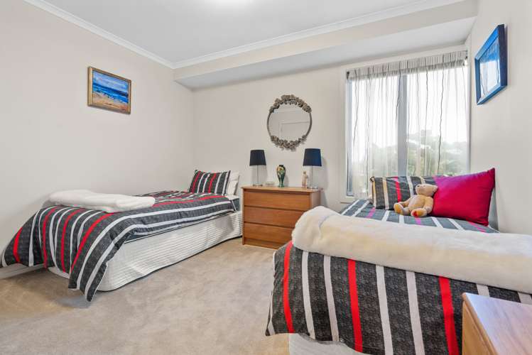 24 Carrington Drive Carterton_11