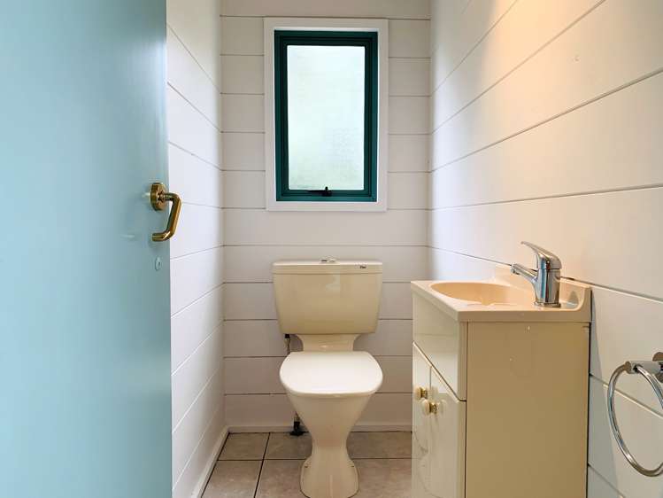 402 Suffolk Road Stoke_10