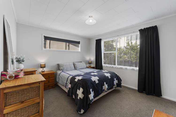 31 Holland Street Wainuiomata_8