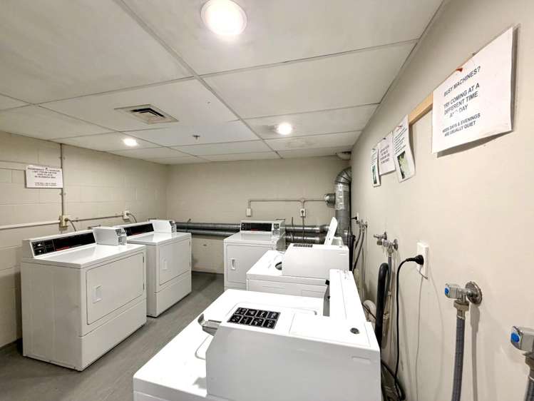 11G/8 Scotia Place 10015_9