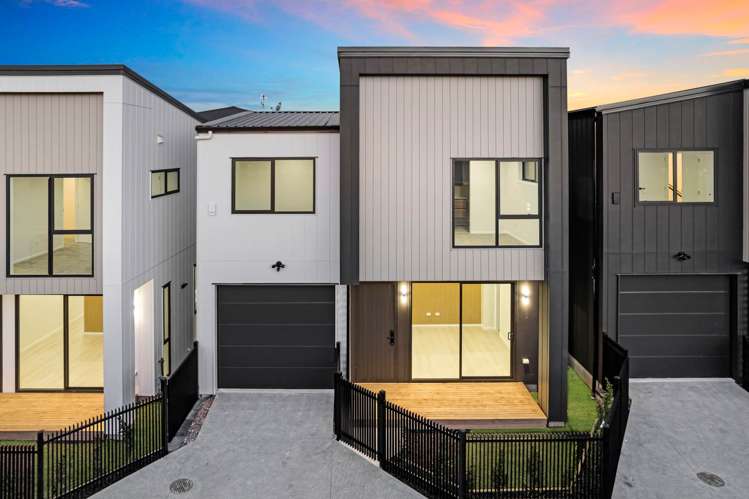 Lot 3/3 Parkview Place Pakuranga Heights_0