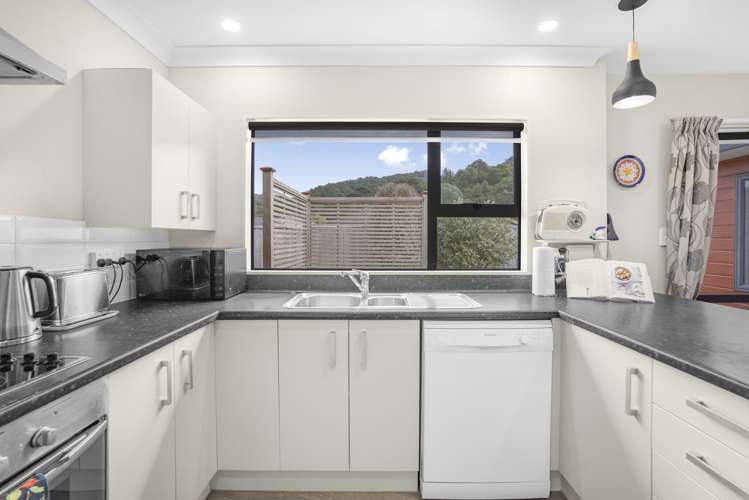 15 Sun Valley Grove Wainuiomata_3