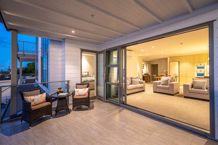 3/371 Wakefield Quay Stepneyville_17