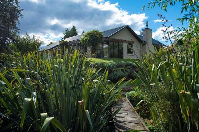 508 Lake Hawea - Albert Town Road Albert Town_3