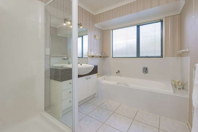 11 Norm Pellow Drive Manurewa_17