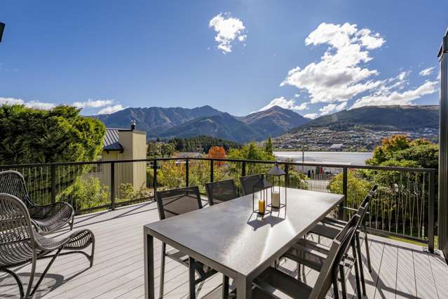 696 Peninsula Road Kelvin Heights_2