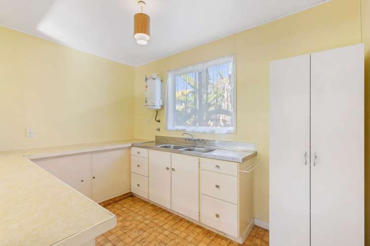 6 Downer Street Helensville_12