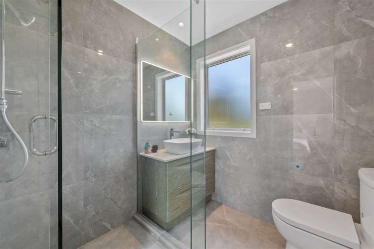 24 Glendene Avenue Glendene_16