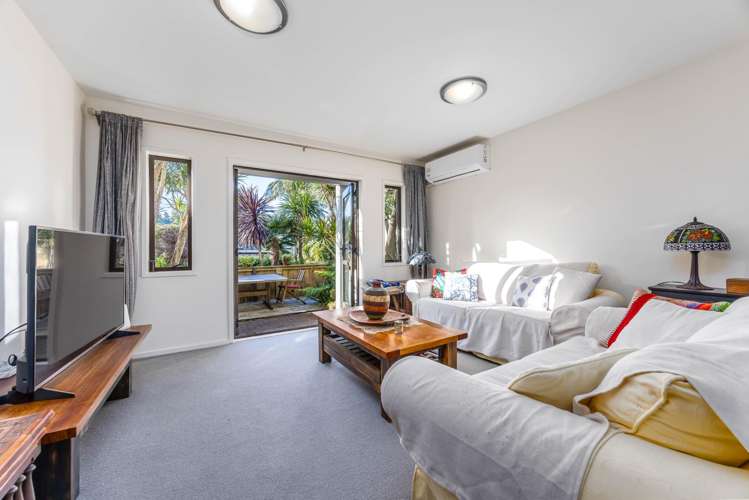23/92 Bush Road_4