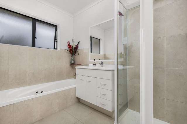 2 Caldecote Place Flat Bush_4