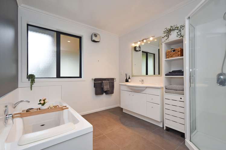 36 Robert Street Otatara_12