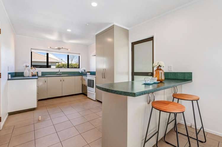 5b Melanie Place Orewa_3