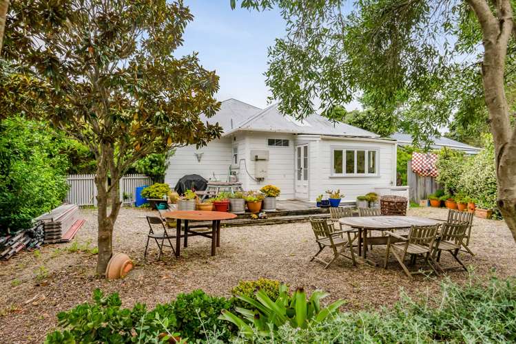 3 Gribbin Street Awakino_23