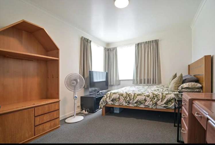 1011 Bledisloe Street 10495_5