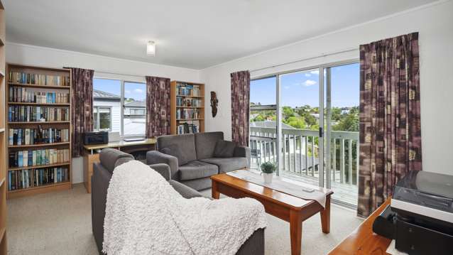 2/17 Dianthus Place Browns Bay_1