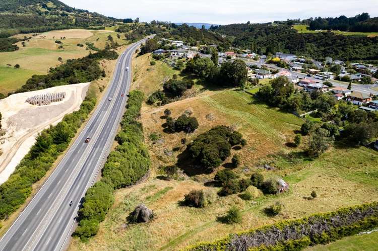 127A Main Road Fairfield_12