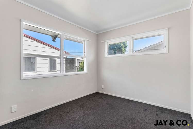 4 Clutha Crescent Clover Park_5