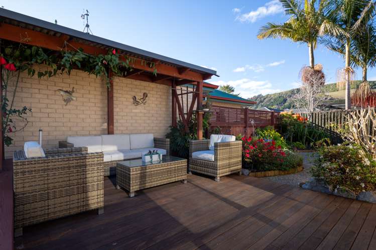 3 Cambria Gardens The Wood_18