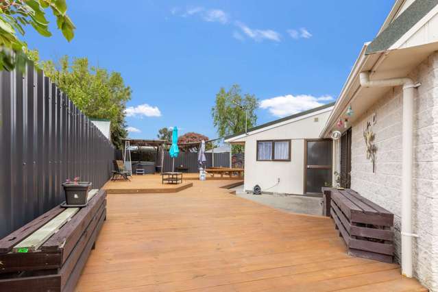 7 Charisma Court Kelvin Grove_3