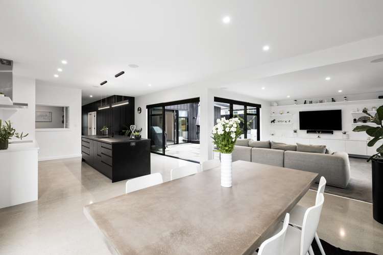 15 Saint Thomas Avenue Pyes Pa_7