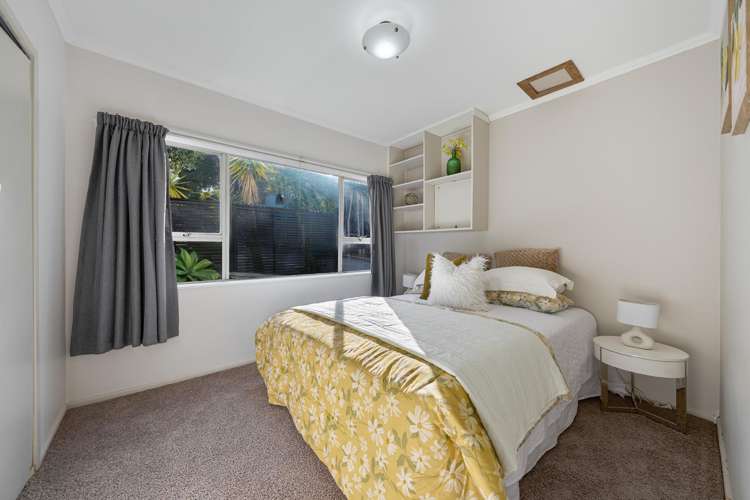 51 Ravenwood Drive Forrest Hill_17