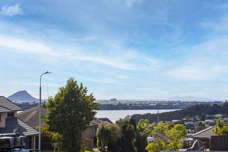 10 Aurora Avenue Welcome Bay_7