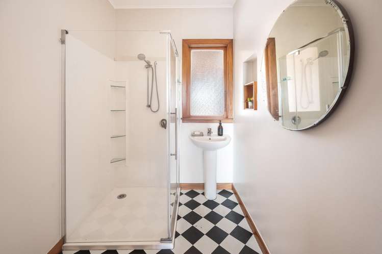 5 Georges Drive Napier South_13