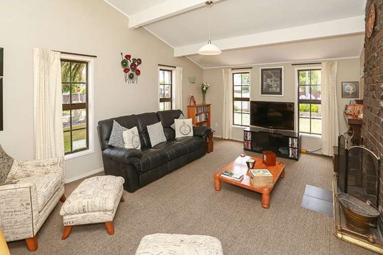 19 Highland Drive Pukete_11