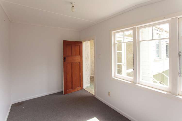 8 Mewburn Avenue Mount Eden_13