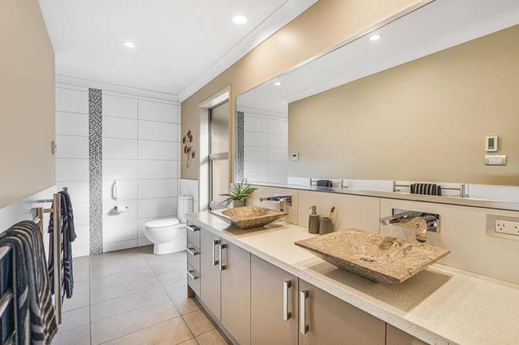 16 Bernice Crescent Yaldhurst_8
