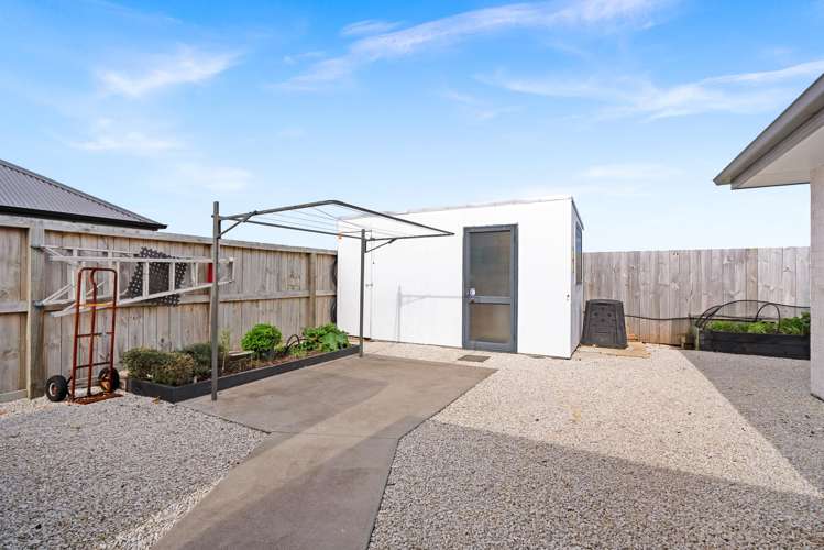 29 Saint Michael Crescent One Tree Point_24