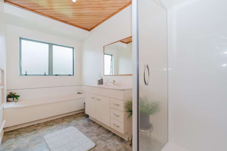 5 Maahutaupeke Place Saint Andrews_11