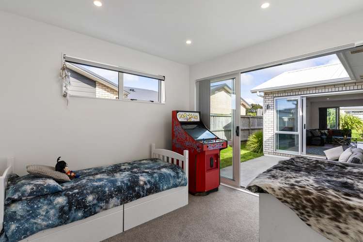 14b Marine Garden Crescent Beachlands_21