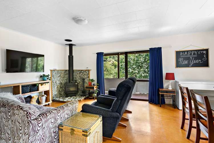 69 Murphy Street Toi Toi_5