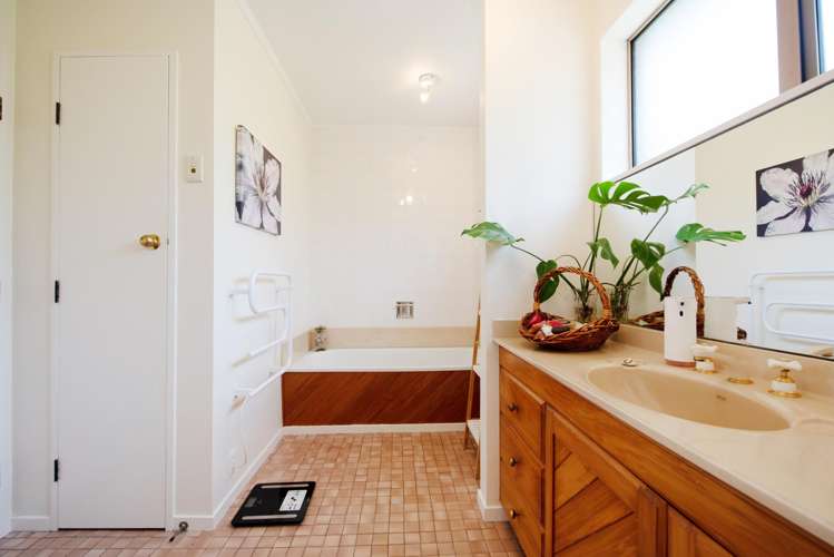 35 Halswater Drive Churton Park_12