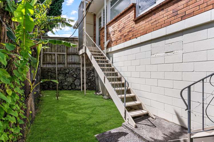 2/201 Mt Smart Road Onehunga_2