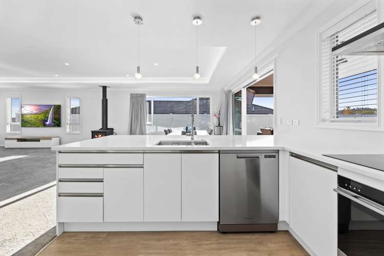 5 Korokia Way Richmond Heights_17