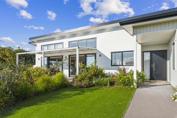 12 Takahe Drive Paraparaumu Beach_9