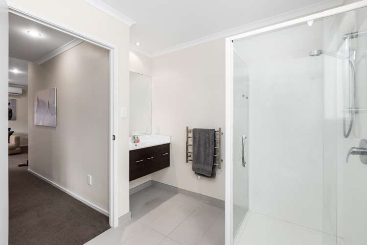 39 Cape Cod Drive Gulf Harbour_12