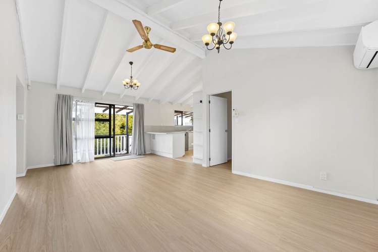 7A & 1/7A Tirimoana Road_5