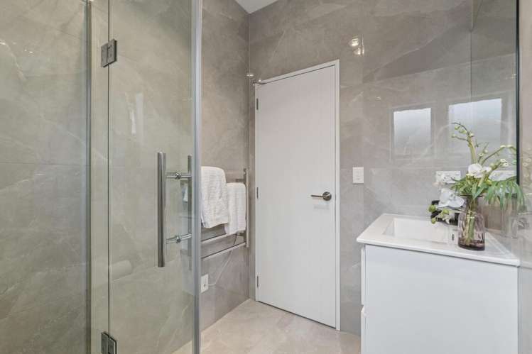 9 Survila Street Takanini_16