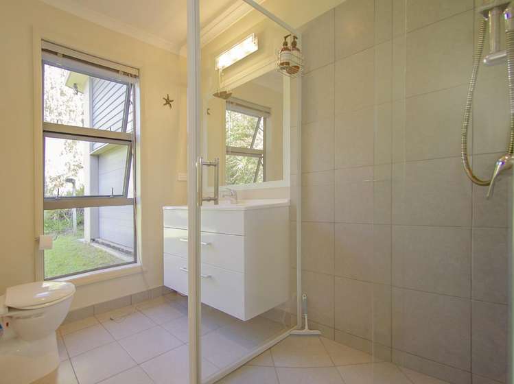 9 Taunui Place Cooks Beach_21