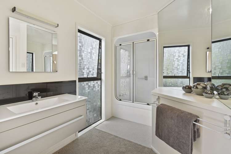 2 Paulownia Place Totara Heights_11