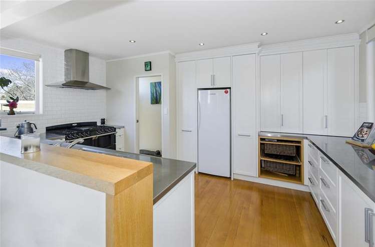 33 Glenfern Road Mellons Bay_10