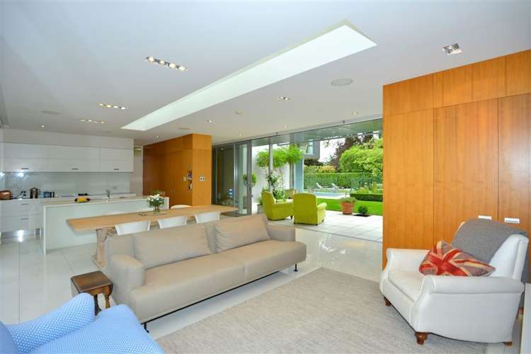 33a Helmores Lane Merivale_11